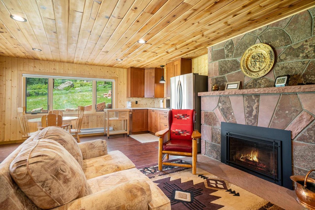 Frontier Mountain Retreat - Monthly Long-Term Vacation Rental 30 Days Minimum -- Estes Park Apts Exterior photo