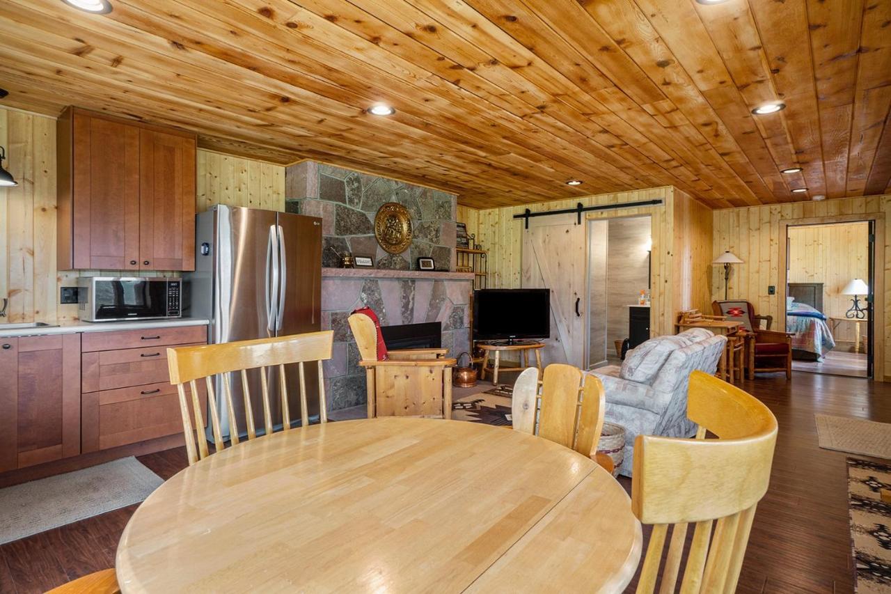 Frontier Mountain Retreat - Monthly Long-Term Vacation Rental 30 Days Minimum -- Estes Park Apts Exterior photo
